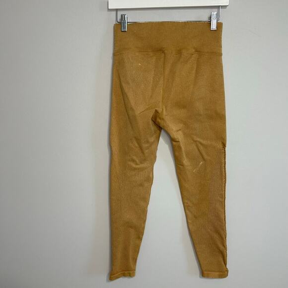 Aerie Offline Mustard Yellow Textured High Rise Leggings Women’s Size Medium - Picture 4 of 7